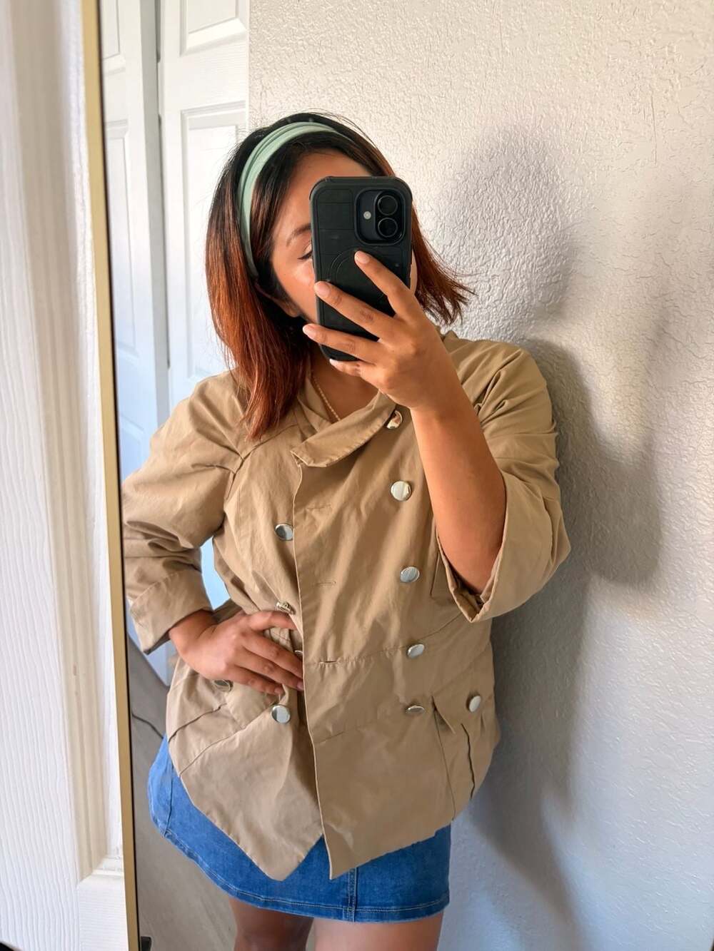 Axcess Trench Coat Size L Khaki Short Double Breasted